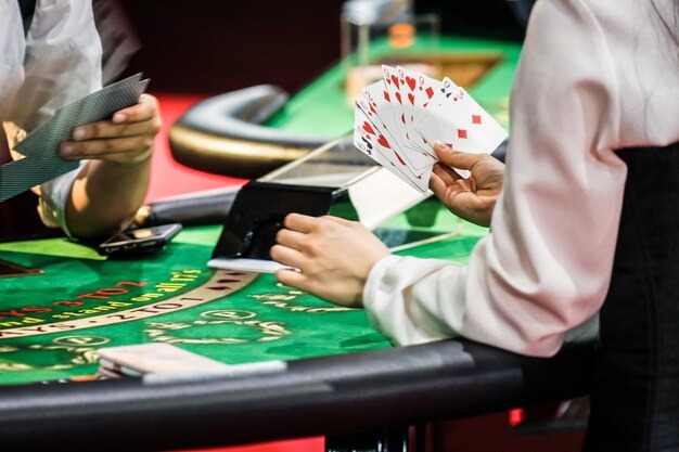 Live bingo round with HD dealer feed and mobile ticket on abcslot888